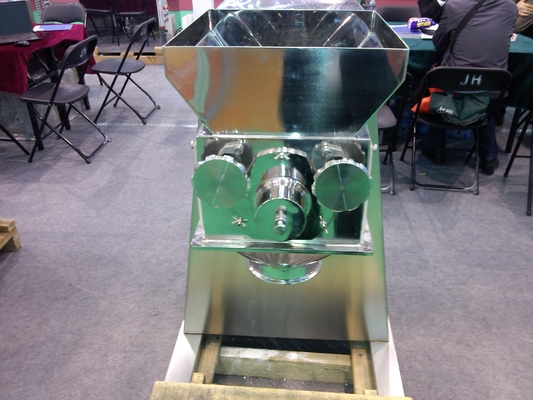 De model Oscillerende Granulator van de yk-160 Schommelingsgranulator voor Nat Poederachtig Materiaal